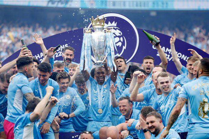 离大谱了！ 范戴克你退个锤子的退啊！利物浦1：1桑德兰！ 主队信仰只为英超