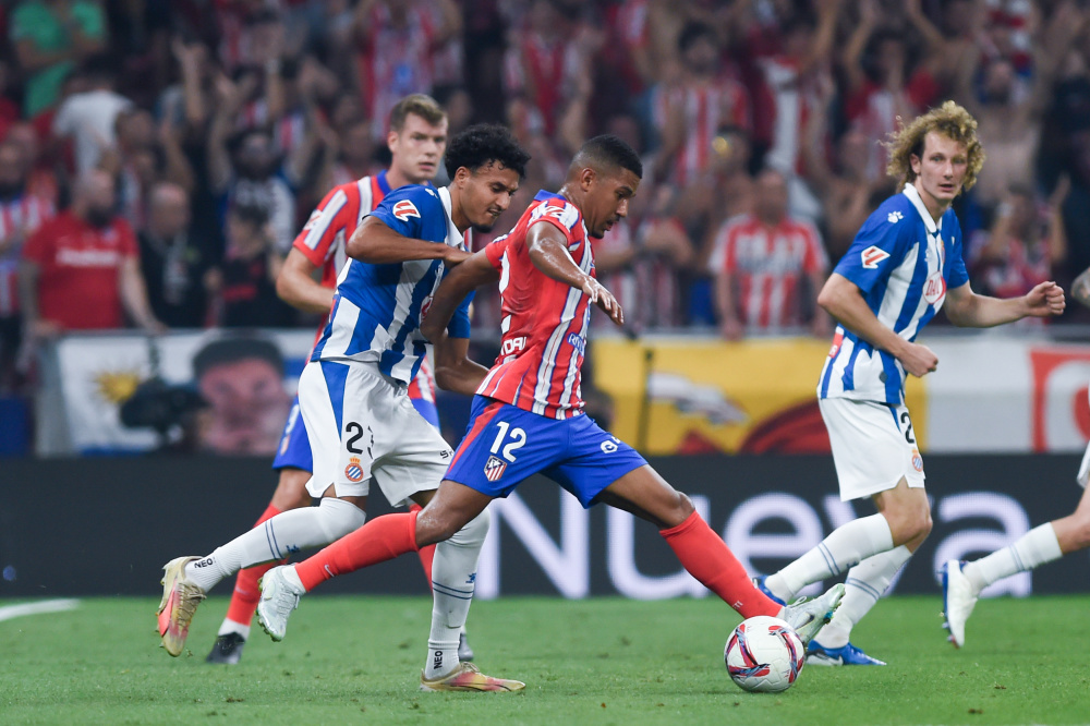 格拉斯纳：带法鹰夺欧联杯冠军永远难忘；格伊是位低调的领袖