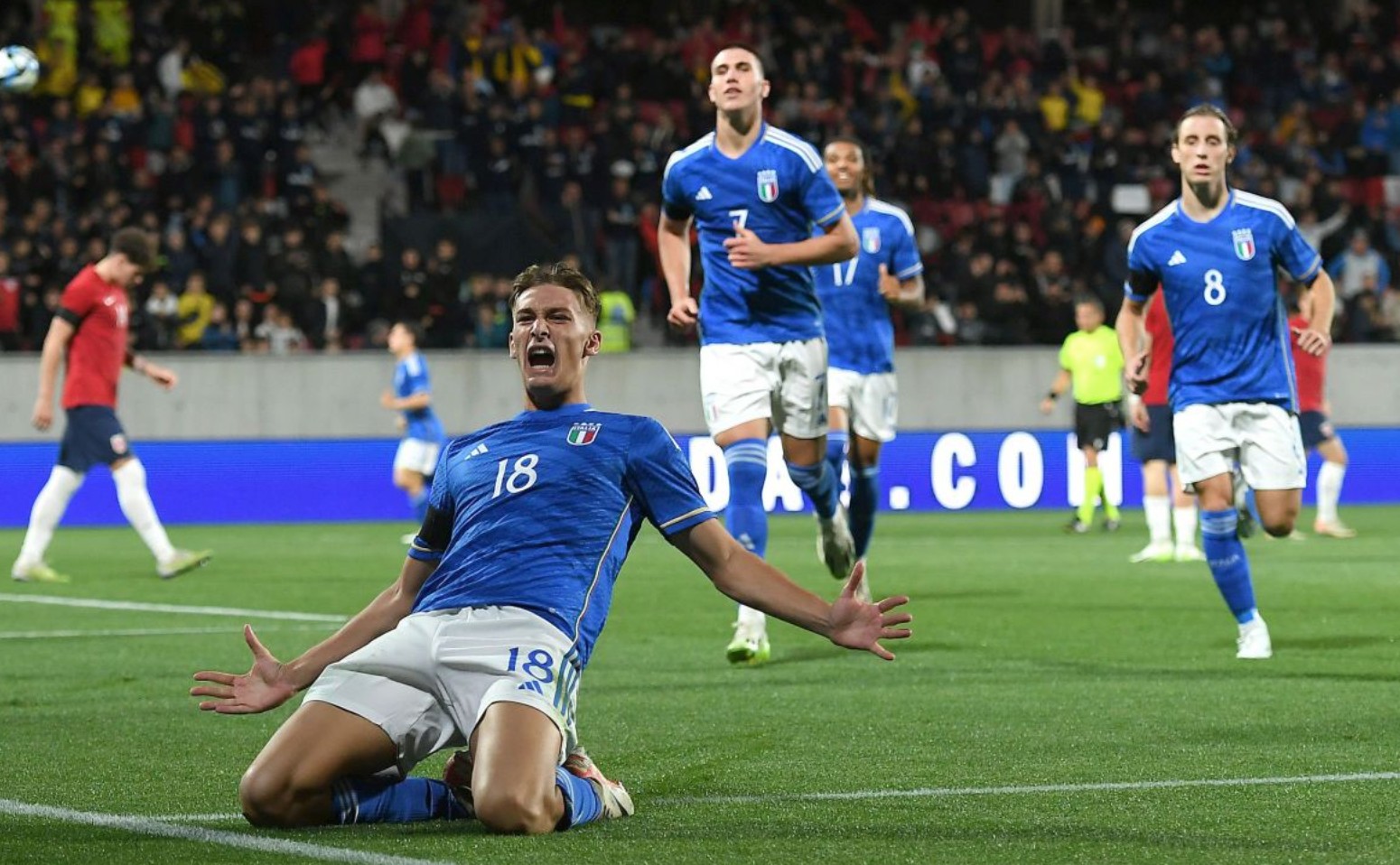 火箭队开启新赛季训练日