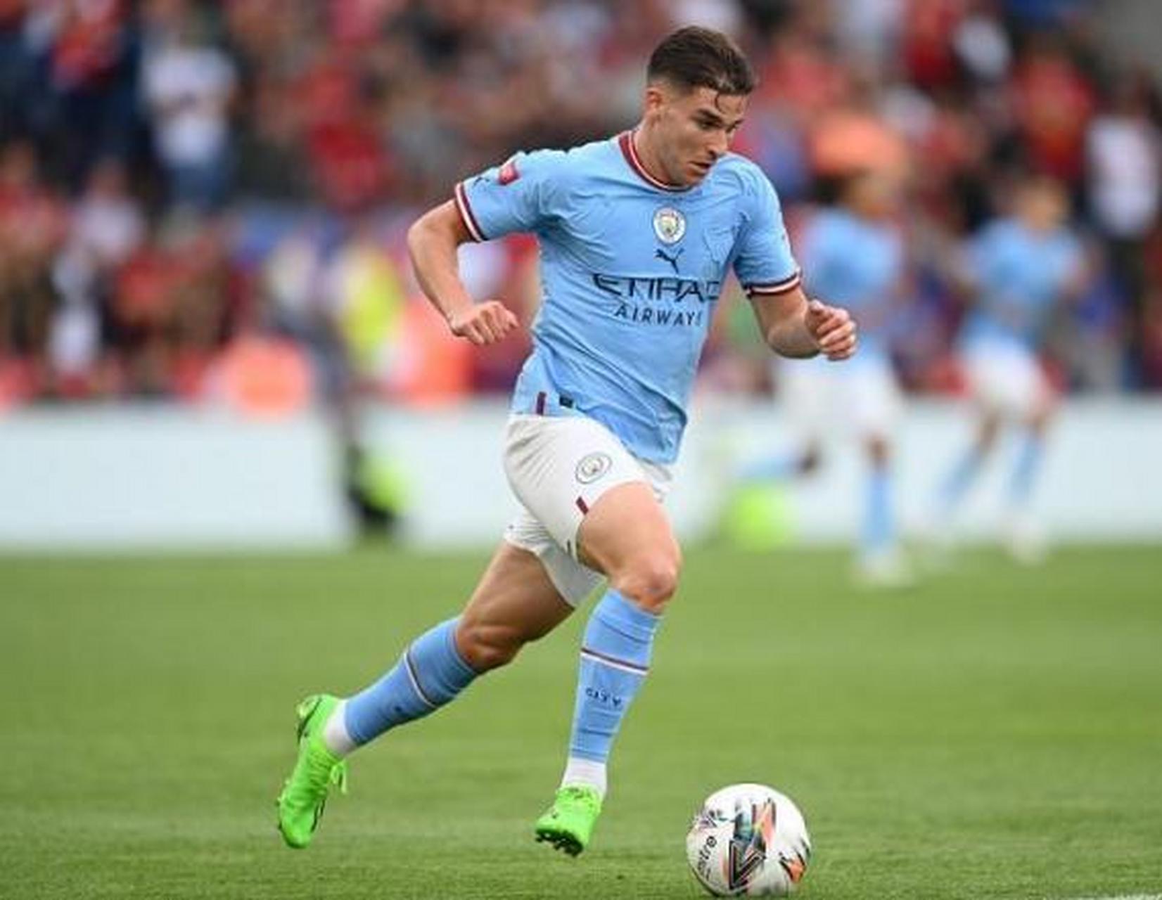 篮球湖人核心球员连续四场得分上双