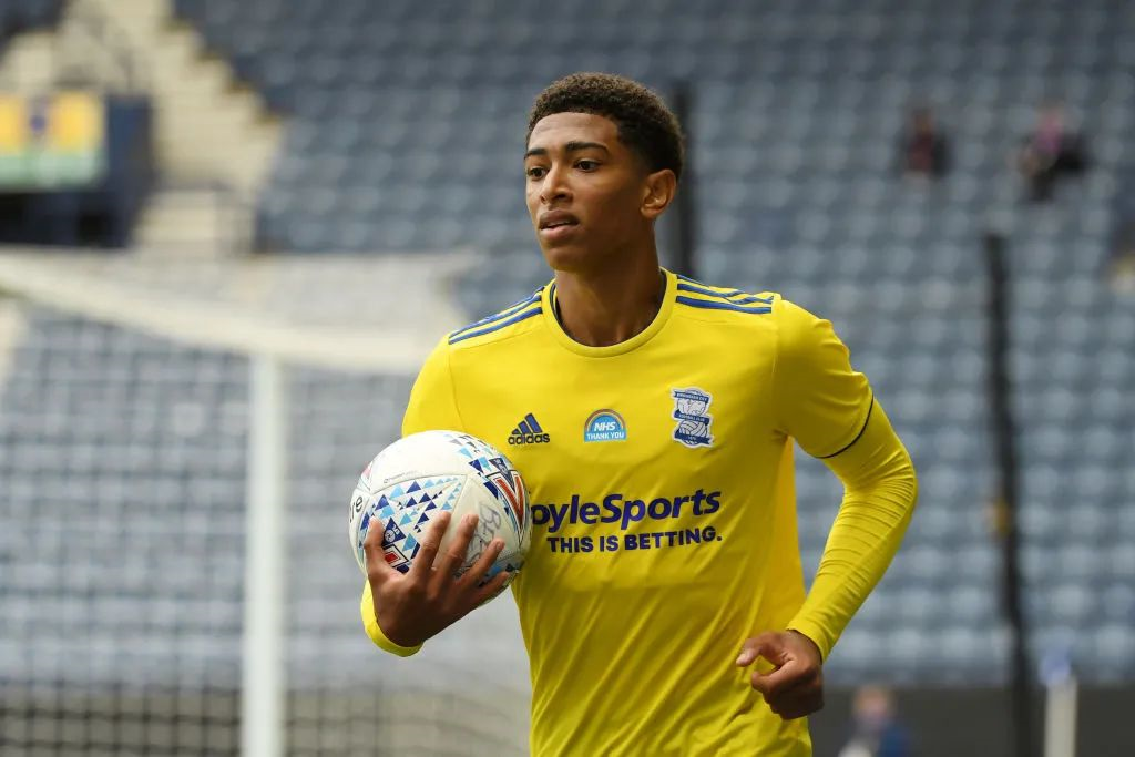 火三崩！浓眉13分＆独行侠单节净胜17分，建立17分领先