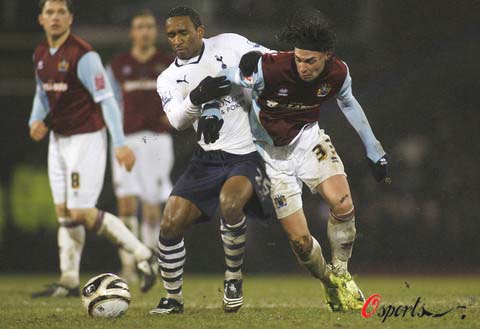 李昊桐丁文一南北半球同时开球，中国高尔夫迎来最魔幻一周