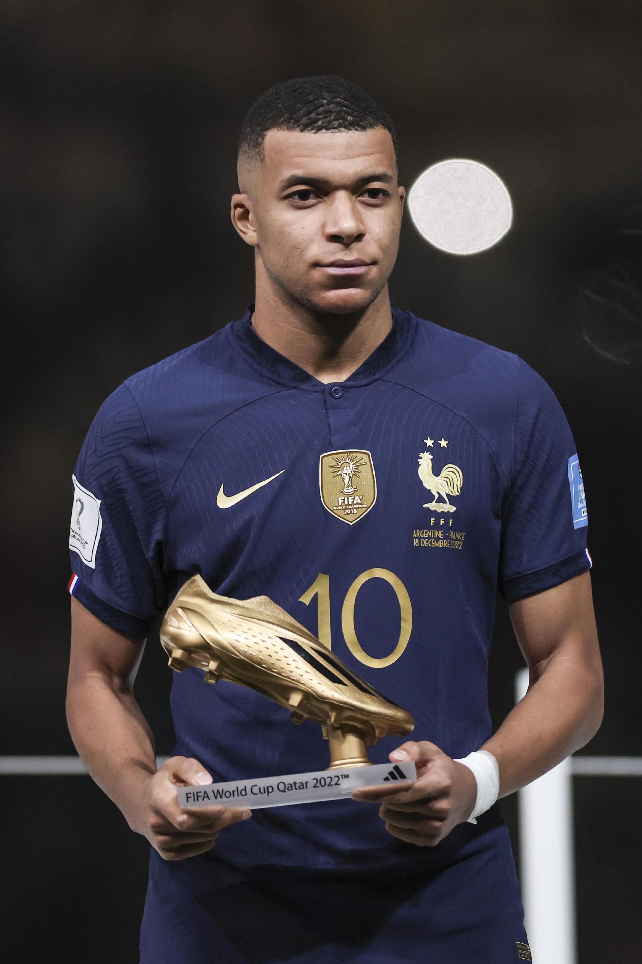 基耶萨：马尔蒂尼是意大利历史最佳；弗林蓬是最快的队友