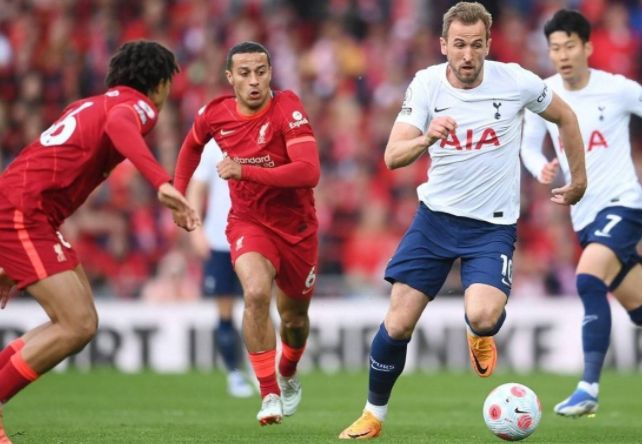 西媒：尤文、法兰克福以及斯图加特询价皇社中场苏契奇